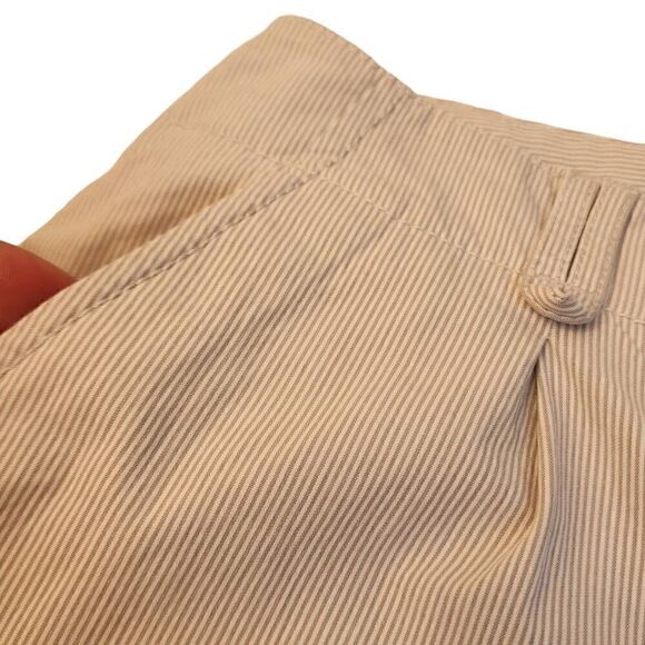 Gap Roll-Up Pinstripe Stretch Shorts Women's Size 10 Button Accents Double Hook - Picture 9 of 14